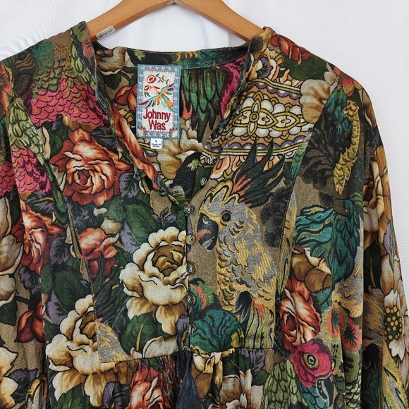 Johnny Was Parrot Cosima Blouse Multicolor Floral Size Small - Picture 10 of 15